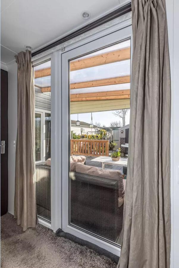 Villa Oase Aan De Kaag Warmond Esterno foto